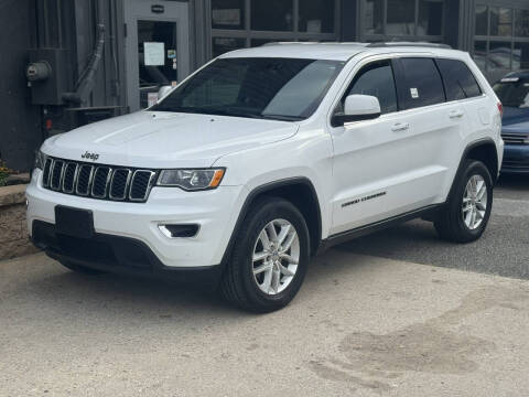 2017 Jeep Grand Cherokee Laredo 4WD photo