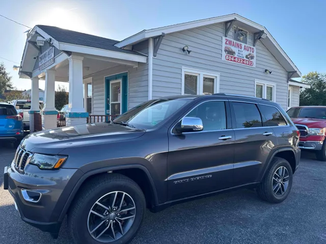 2017 Jeep Grand Cherokee Limited 4WD photo