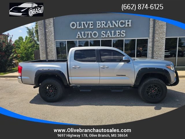 2017 Toyota Tacoma SR5 4WD photo