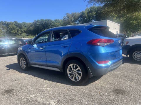 2017 Hyundai Tucson SE Plus FWD photo