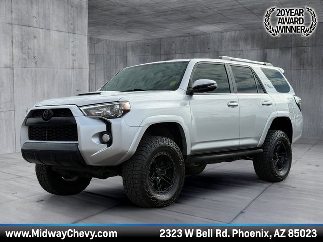 2017 Toyota 4Runner SR5 4WD photo