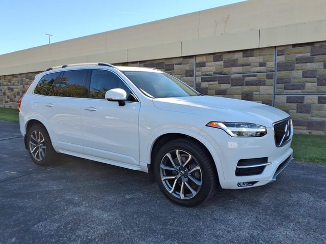 2018 Volvo XC90 Momentum AWD photo