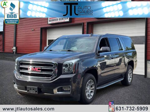 2017 GMC Yukon XL SLT 4WD photo