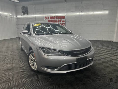 2016 Chrysler 200 Limited FWD photo