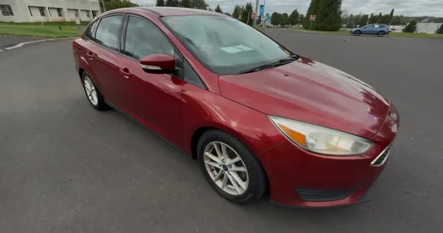 2017 Ford Focus SE FWD photo