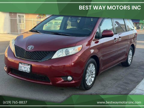 2017 Toyota Sienna XLE FWD photo