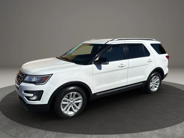 2017 Ford Explorer XLT FWD photo