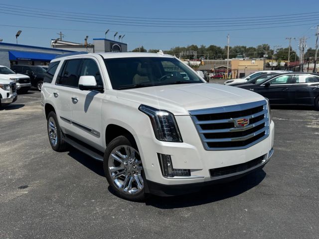 2017 Cadillac Escalade Premium Luxury 4WD photo