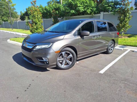 2018 Honda Odyssey Touring FWD photo
