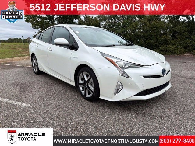 2017 Toyota Prius Four Touring FWD photo