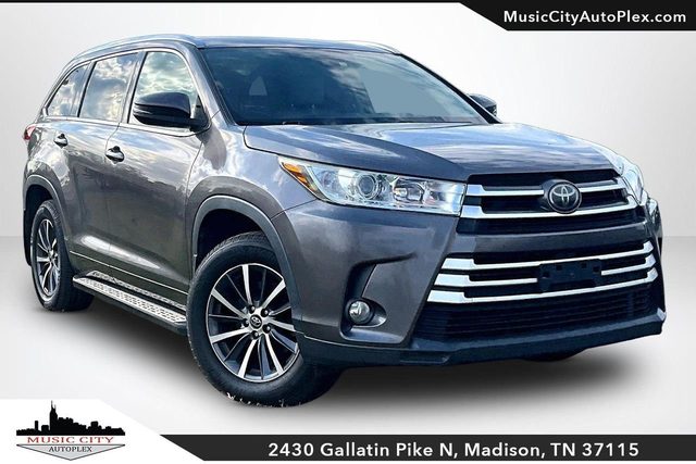 2017 Toyota Highlander XLE AWD photo