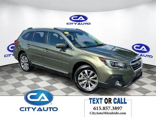 2018 Subaru Outback Touring AWD photo