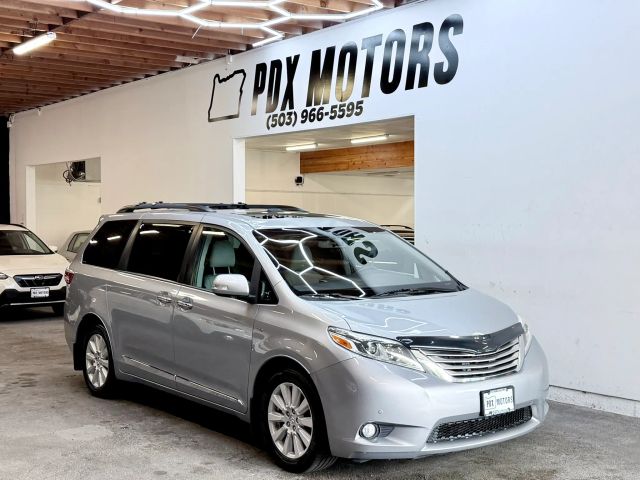 2017 Toyota Sienna Limited Premium AWD photo