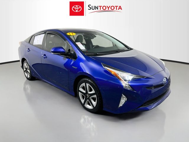 2017 Toyota Prius Four Touring FWD photo