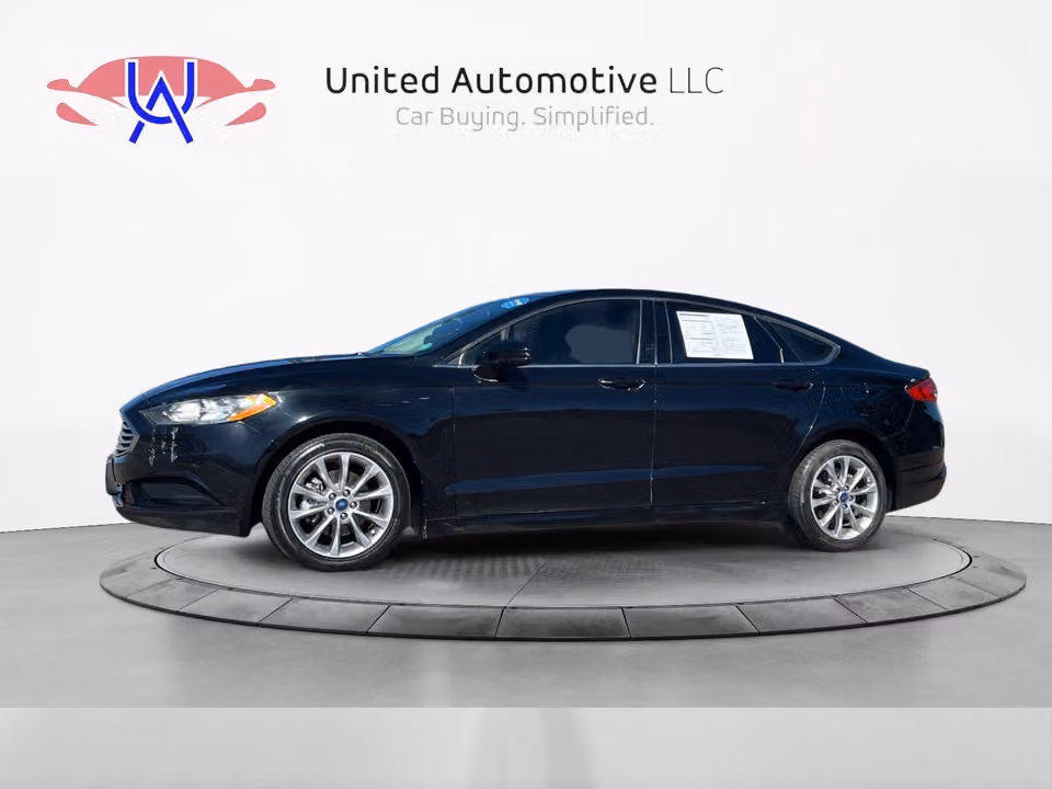 2017 Ford Fusion SE FWD photo