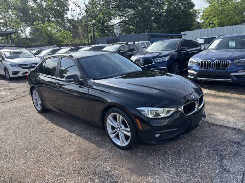 2017 BMW 3 Series 320i RWD photo