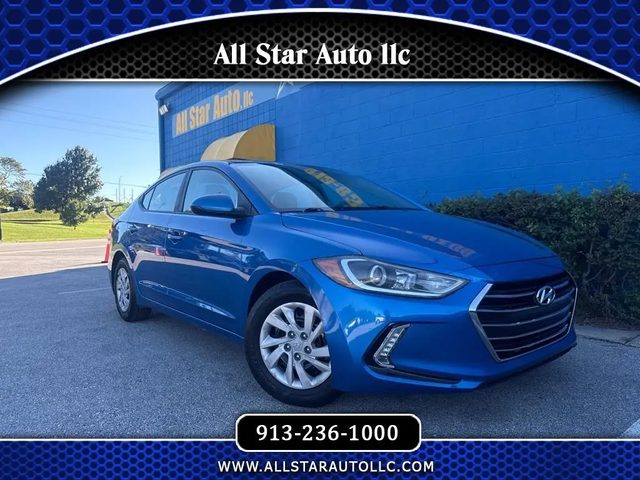 2017 Hyundai Elantra SE FWD photo