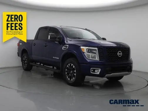 2017 Nissan Titan PRO-4X 4WD photo