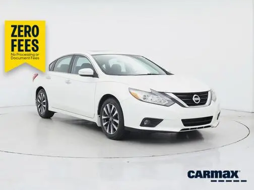 2017 Nissan Altima 2.5 SV FWD photo