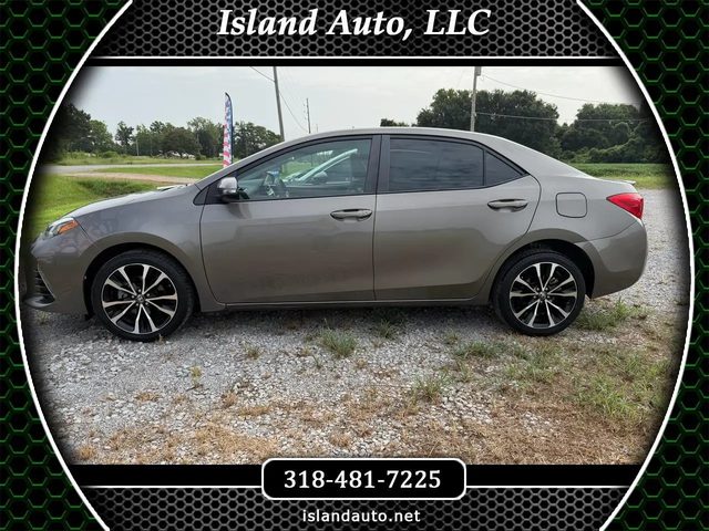 2017 Toyota Corolla SE FWD photo