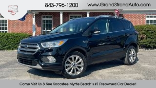 2017 Ford Escape Titanium 4WD photo