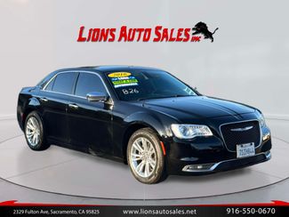 2016 Chrysler 300 300C RWD photo
