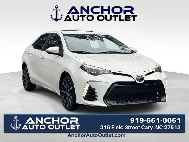 2017 Toyota Corolla SE FWD photo