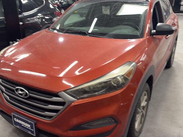 2017 Hyundai Tucson SE AWD photo