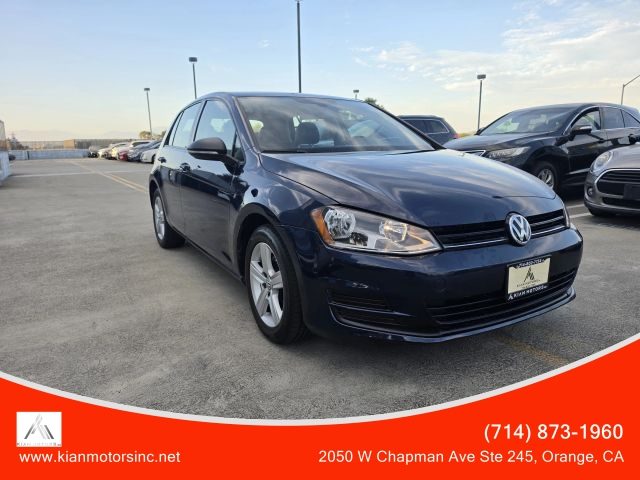 2017 Volkswagen Golf Wolfsburg Edition FWD photo