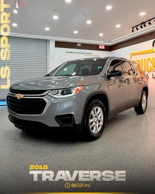 2018 Chevrolet Traverse LS FWD photo