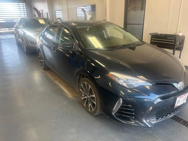 2017 Toyota Corolla SE FWD photo
