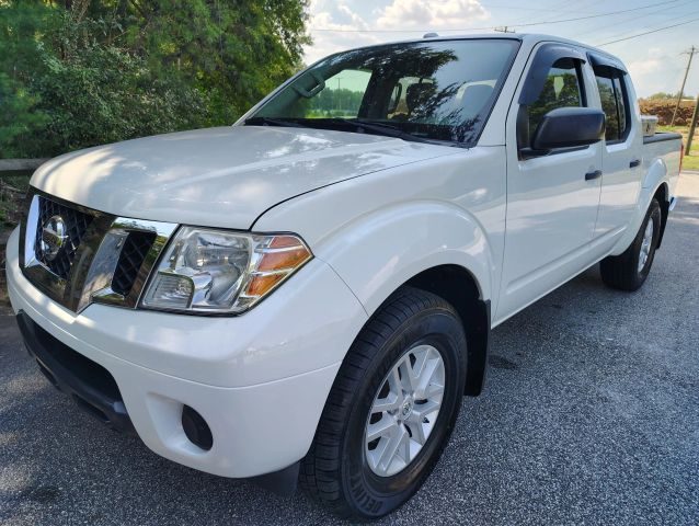 2017 Nissan Frontier SV V6 RWD photo