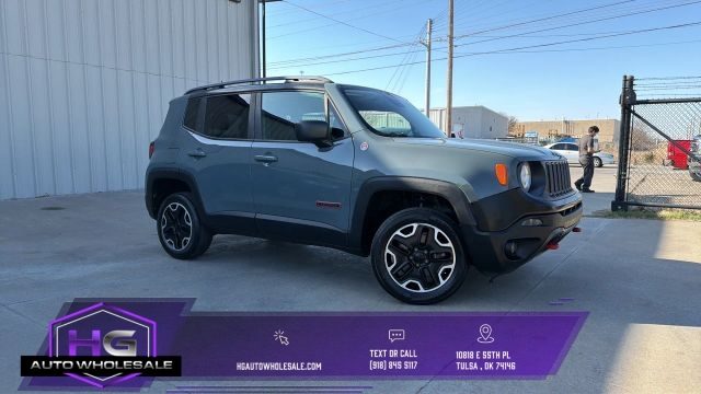 2015 Jeep Renegade Trailhawk 4WD photo