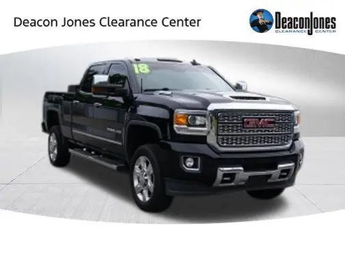 2018 GMC Sierra 2500HD Denali 4WD photo
