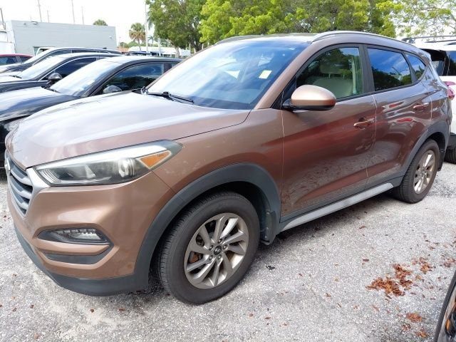 2017 Hyundai Tucson SE AWD photo