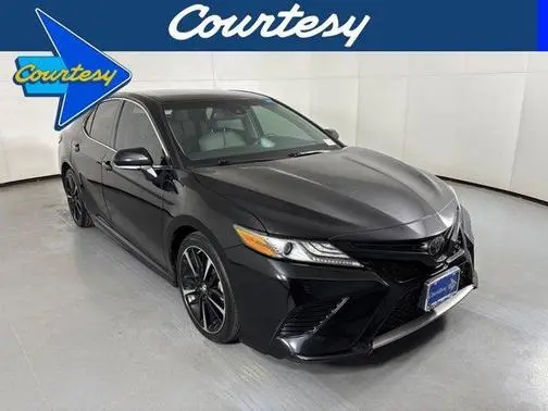 2018 Toyota Camry XSE FWD photo