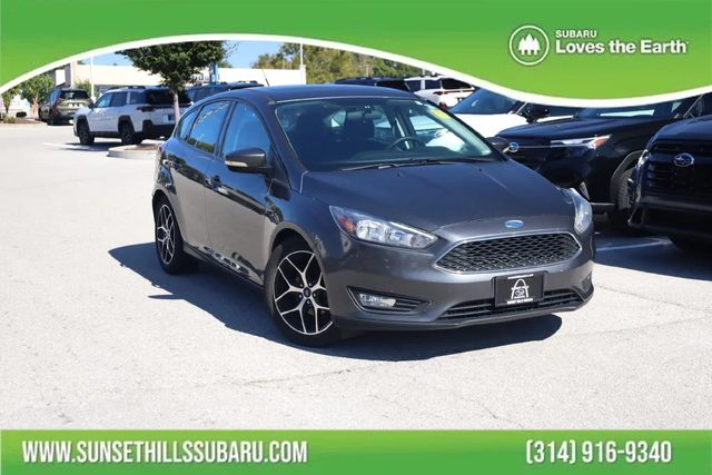 2017 Ford Focus SEL FWD photo