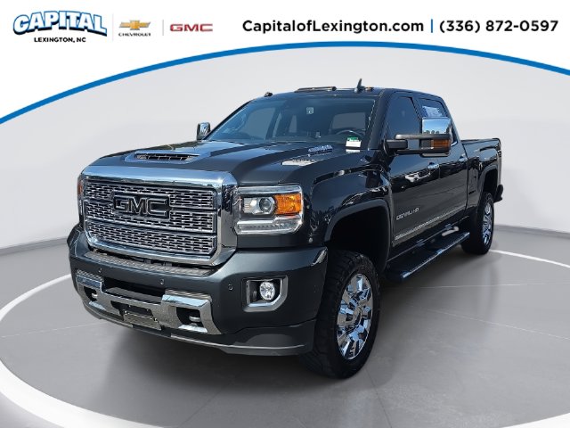 2018 GMC Sierra 2500HD Denali 4WD photo
