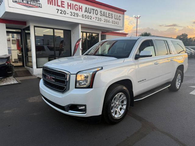2017 GMC Yukon XL SLT 4WD photo
