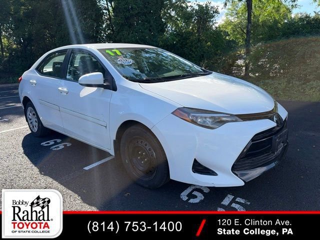 2017 Toyota Corolla LE FWD photo