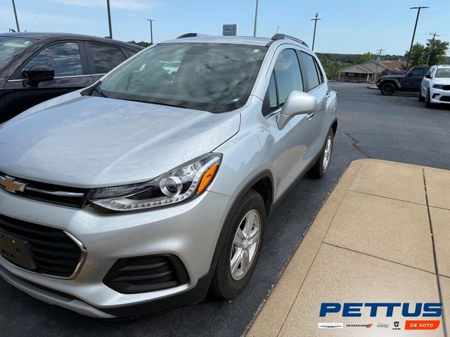 2017 Chevrolet Trax LT FWD photo