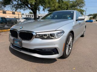 2018 BMW 5 Series 530i RWD photo