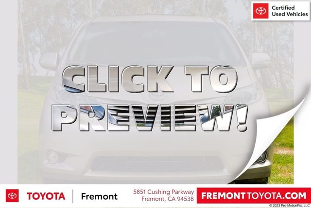 2016 Toyota Sienna XLE FWD photo