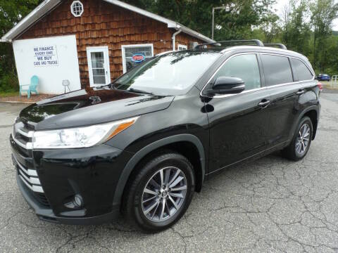 2017 Toyota Highlander XLE AWD photo