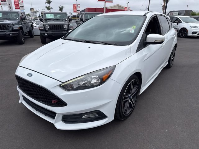 2017 Ford Focus ST FWD photo