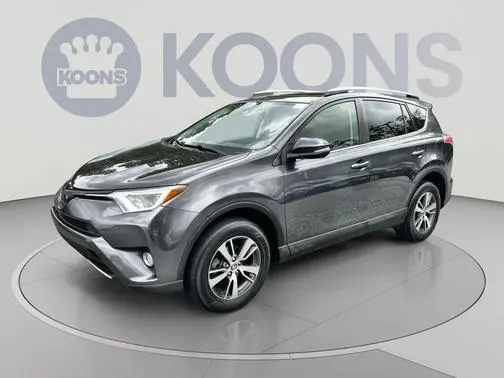 2017 Toyota RAV4 XLE AWD photo