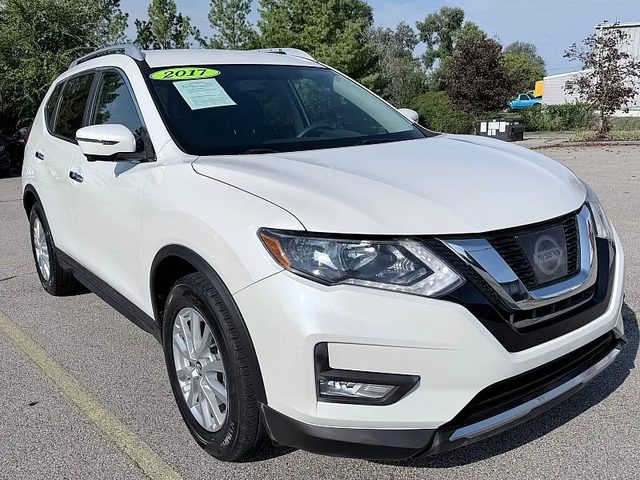 2017 Nissan Rogue SV FWD photo
