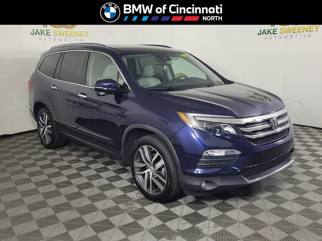 2017 Honda Pilot Touring AWD photo