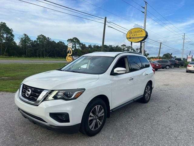 2017 Nissan Pathfinder S FWD photo