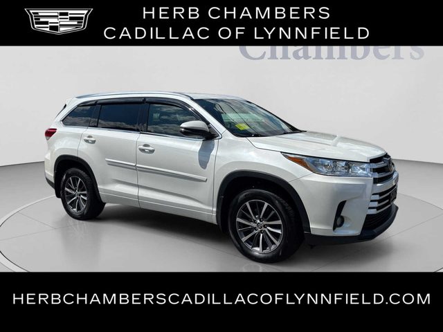 2017 Toyota Highlander XLE AWD photo